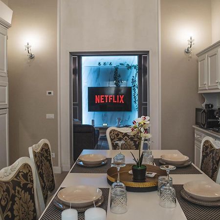 Belvedere Luxury Apartment, View On The Lucca Walls Exterior photo