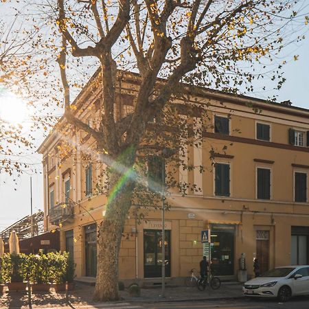 Belvedere Luxury Apartment, View On The Lucca Walls Exterior photo